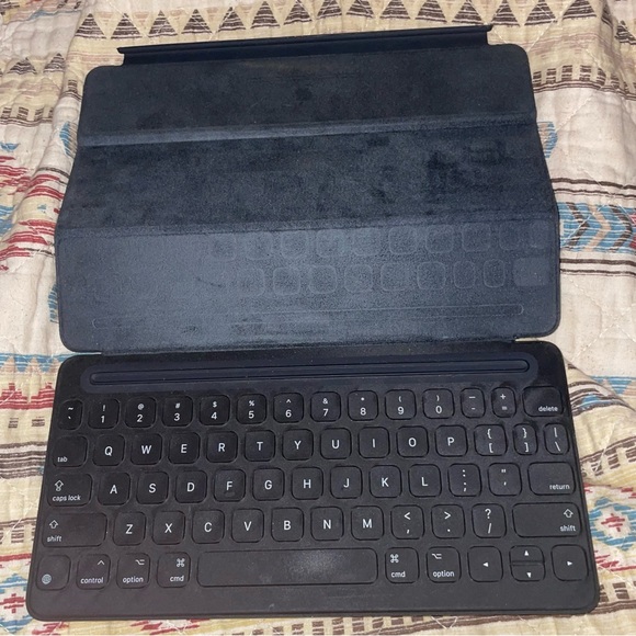 Apple Magic Keyboard - Picture 3 of 5